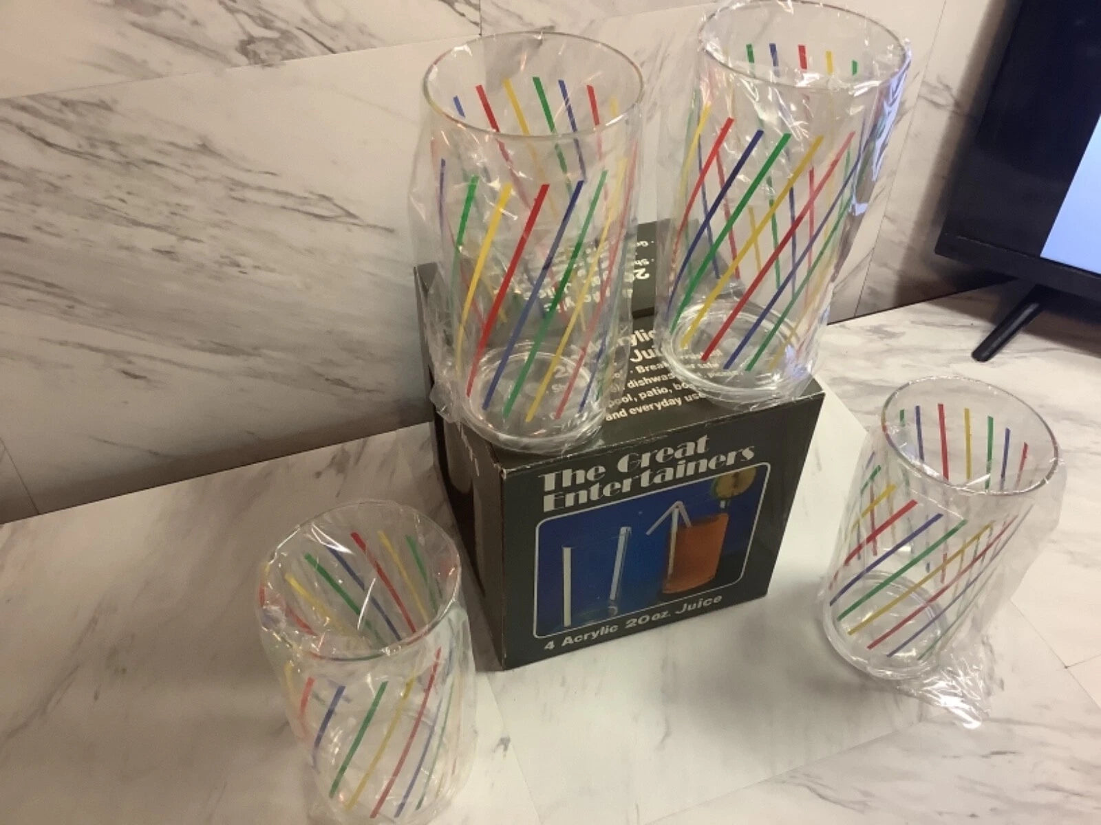 Set Of 4 Acrylic 20oz Juice glasses the great Entertainer, made in Taiwan | eBay