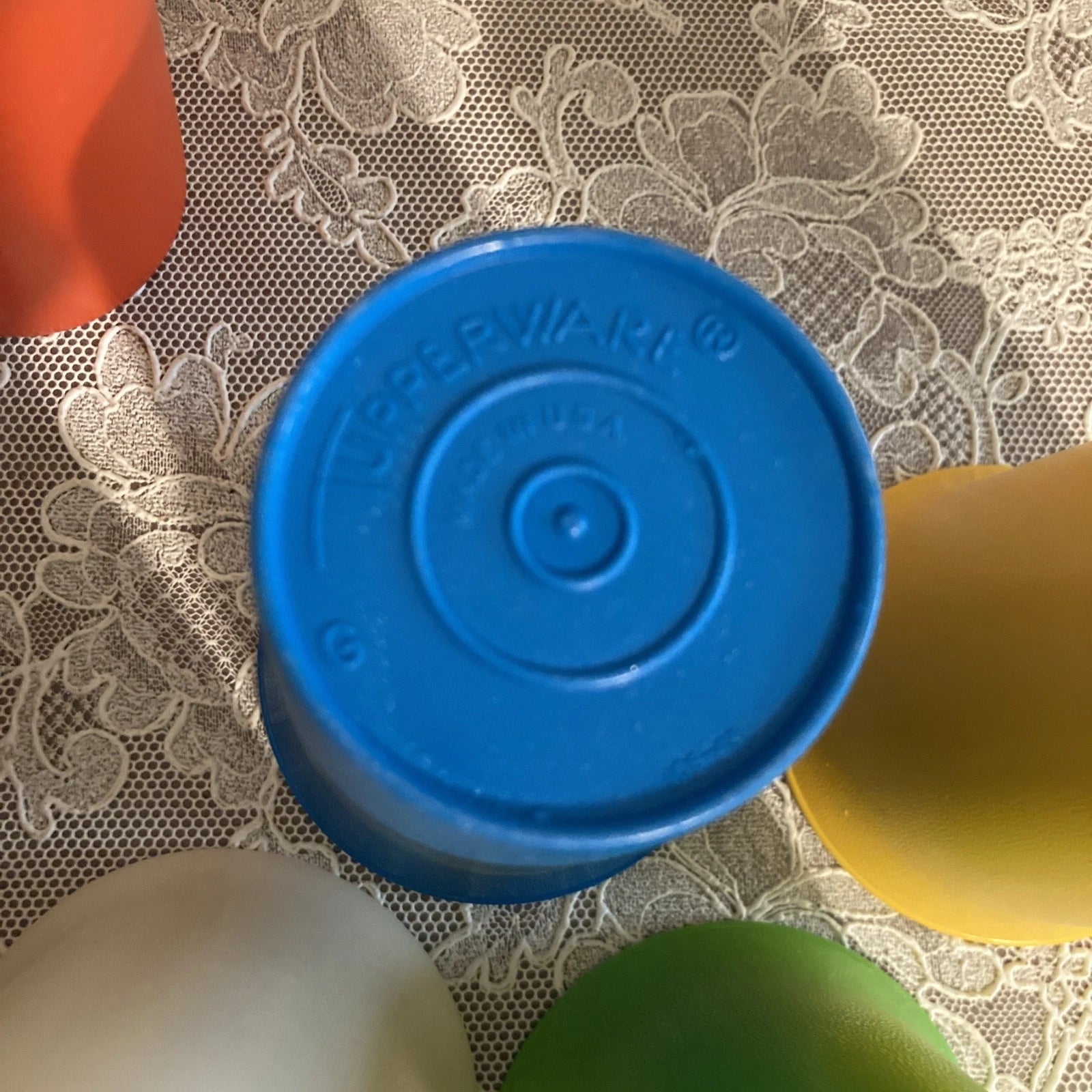 Vtg Tupperware Classic Kids 6 oz Bell Tumblers Cups Primary Colors Set of 5 | eBay