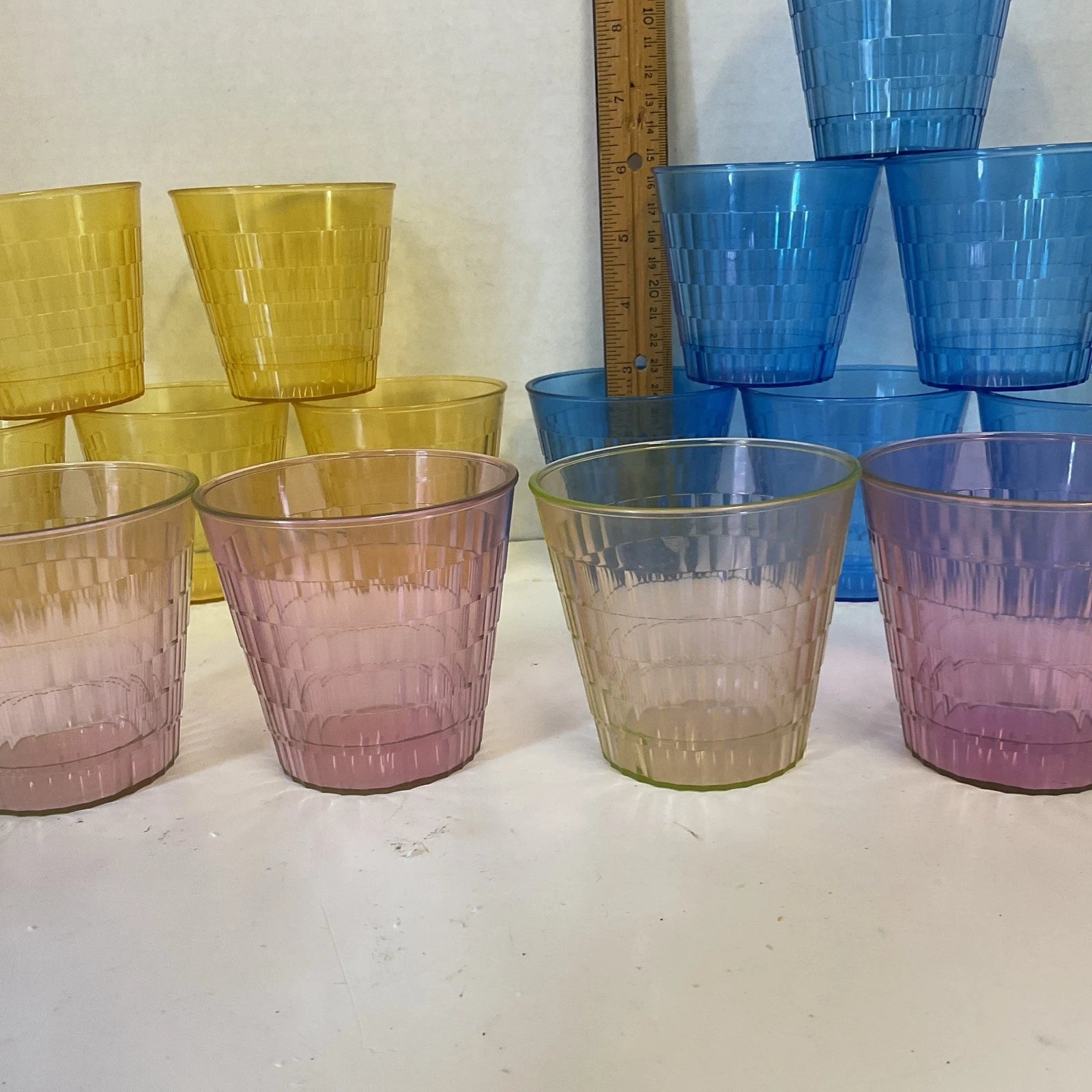 Vtg Oatmeal 3” Plastic Tumbler Cups Lot of 15 5 Yellow, 6 Blue, And 4 Pink | eBay