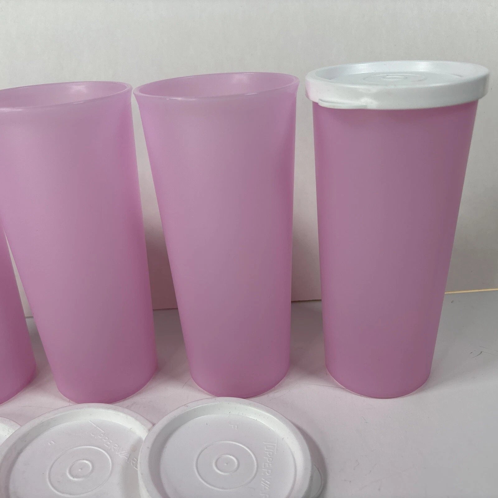 Tupperware Pastel Pink Tumblers Glasses Cups 12 oz Set of 4 with Lids | eBay