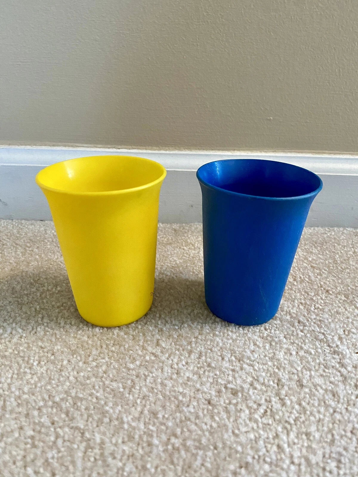 Vintage Tupperware Bell Tumblers Cups 6 Oz Yellow And Blue - Set of 2 | eBay