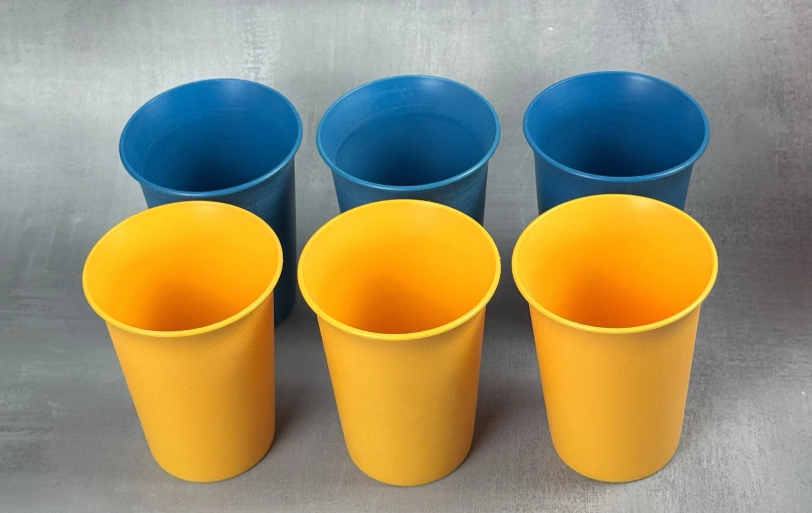 VINTAGE LOT OF 6 TUPPERWARE #109 Series BELL TUMBLERS 7 OZ KIDS CUPS | eBay