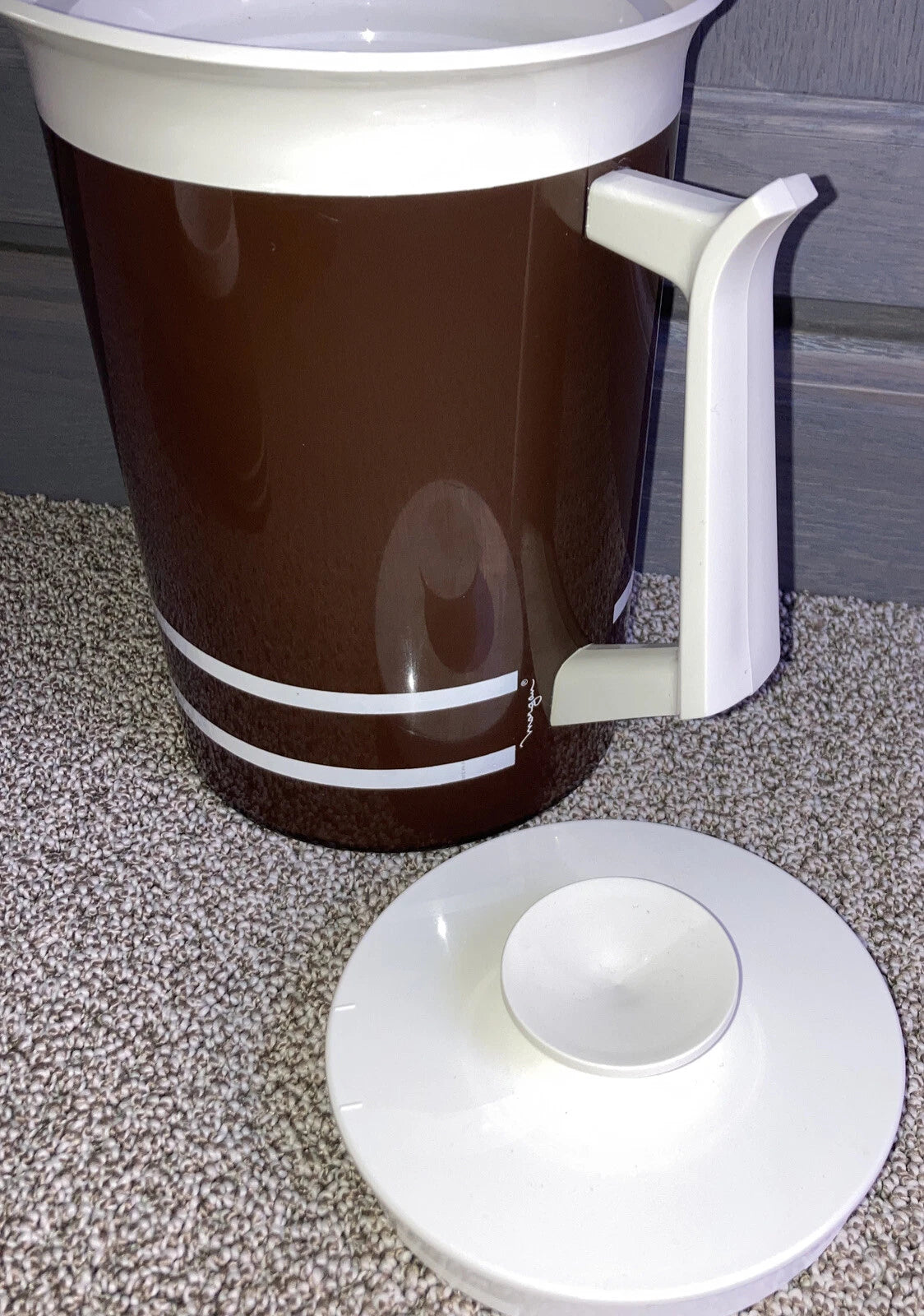 VTG Morgan & Company USA Plastic Insulated Pitcher & (6) Tumblers Brown & White | eBay