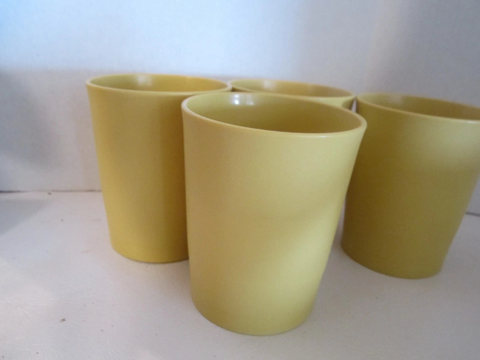 Tupperware 6 oz. Kids' Juice Cups Tumblers #1251 Set of 4 Vintage Gold Yellow | eBay