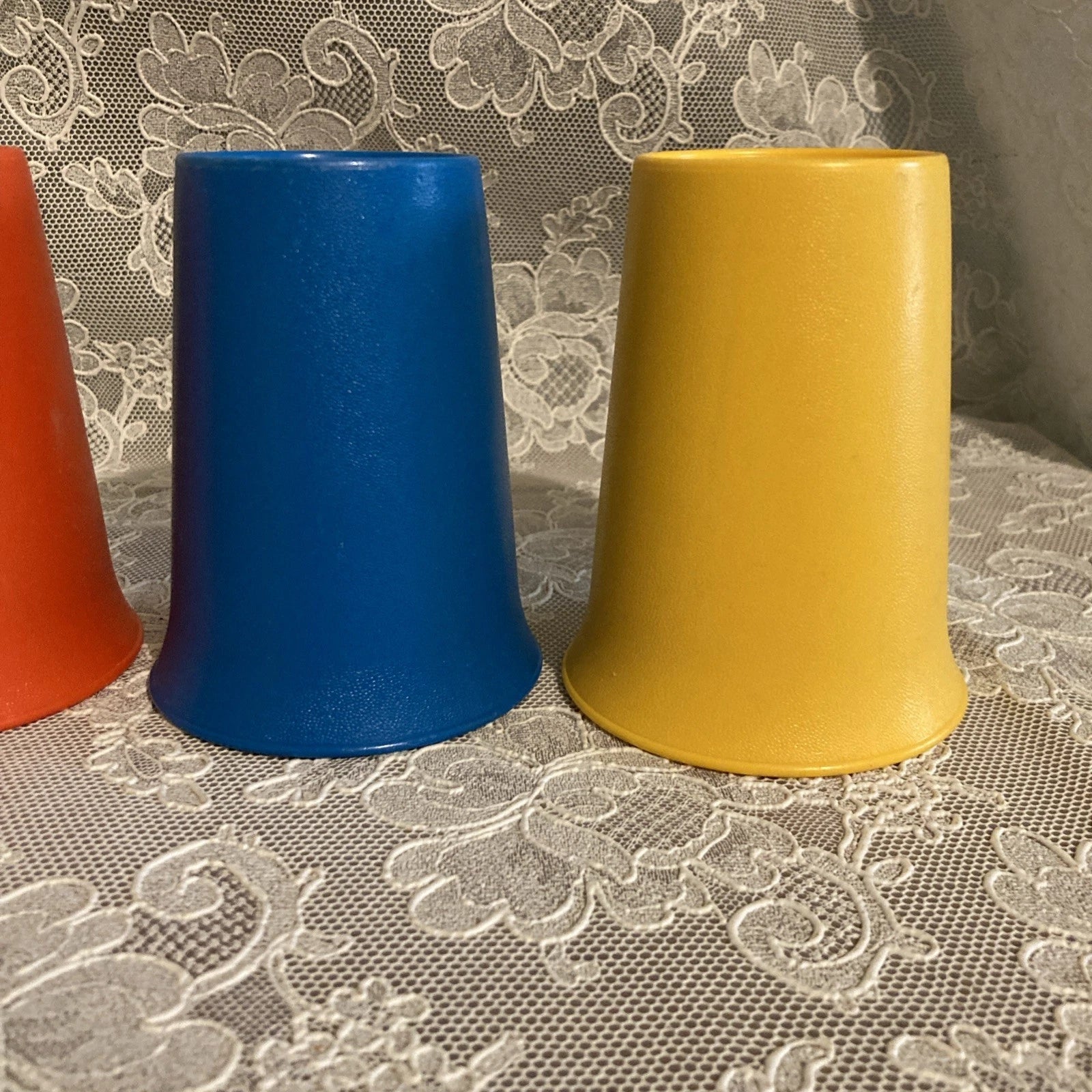 Vtg Tupperware Classic Kids 6 oz Bell Tumblers Cups Primary Colors Set of 5 | eBay