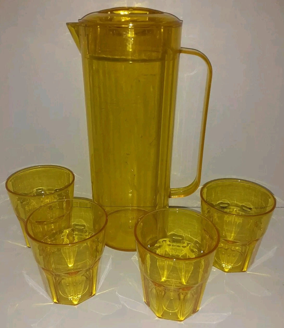 True Living 2 Qt Pitcher W/Lid & 4-8oz Cups Yellow Plastic Set NEW | eBay