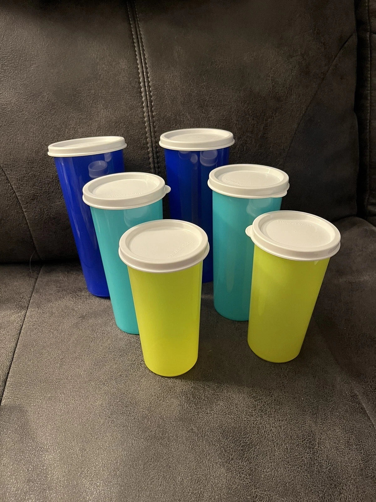 NEW Tupperware Set of 6 Straight Sided Tumblers Cups W/ Lids 2 Ea 16 - 12 - 9 oz | eBay